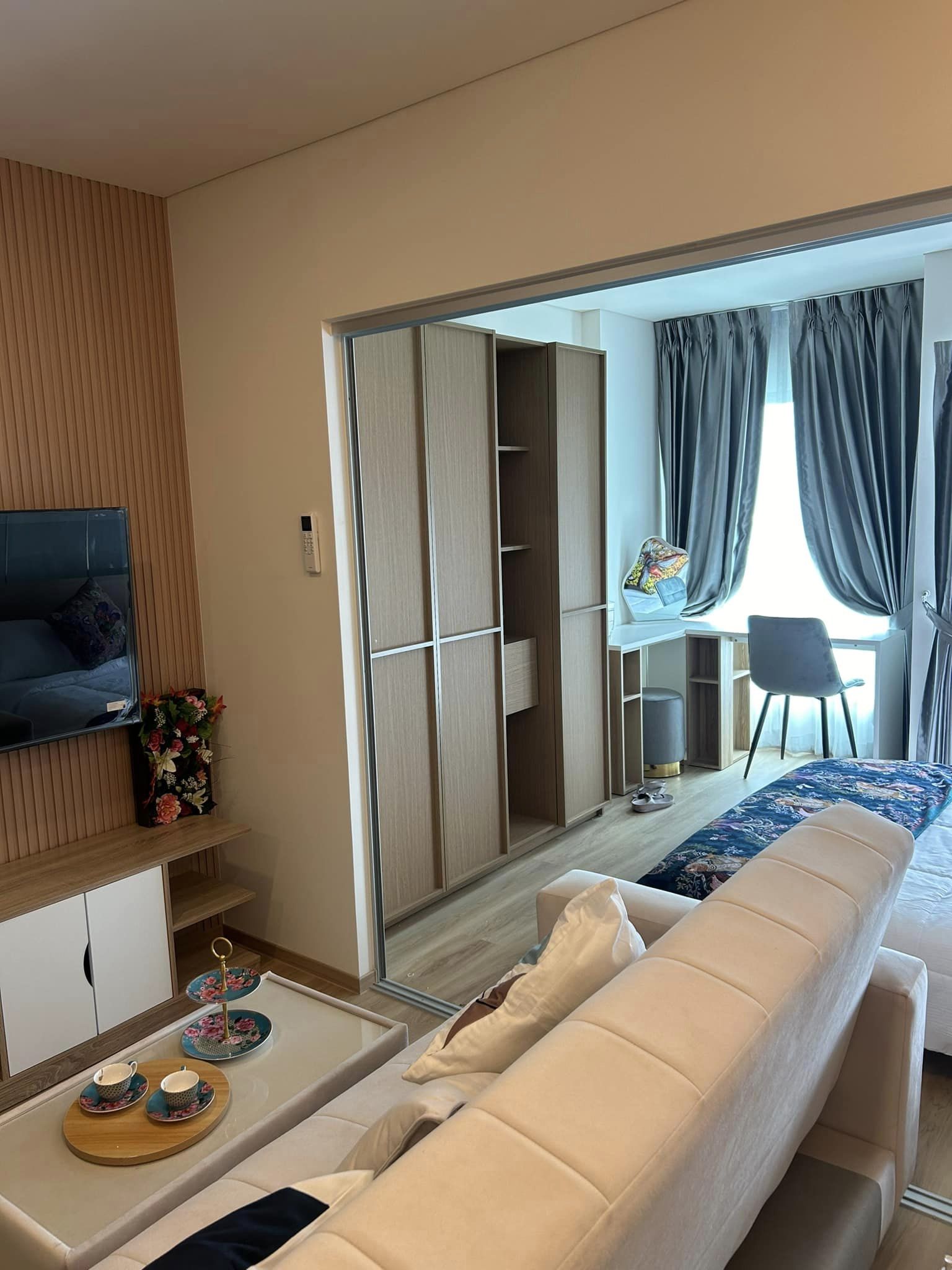 สนใจชมห้องติดต่อได้เลย Line ID: Smile-easy ปล่อยเช่าคอนโด Lumpini Ville Charan - Fai Chai (ลุมพินี วิลล์ จรัญ - ไฟฉาย) - 1ห้องนอน 1ห้องน้ำ 1ห้องนั่งเล่น - ใกล้ MRT จรัญ 13 - ขนาดห้อง 29 ตรม. ชั้น 21 ทิศตะวันออก