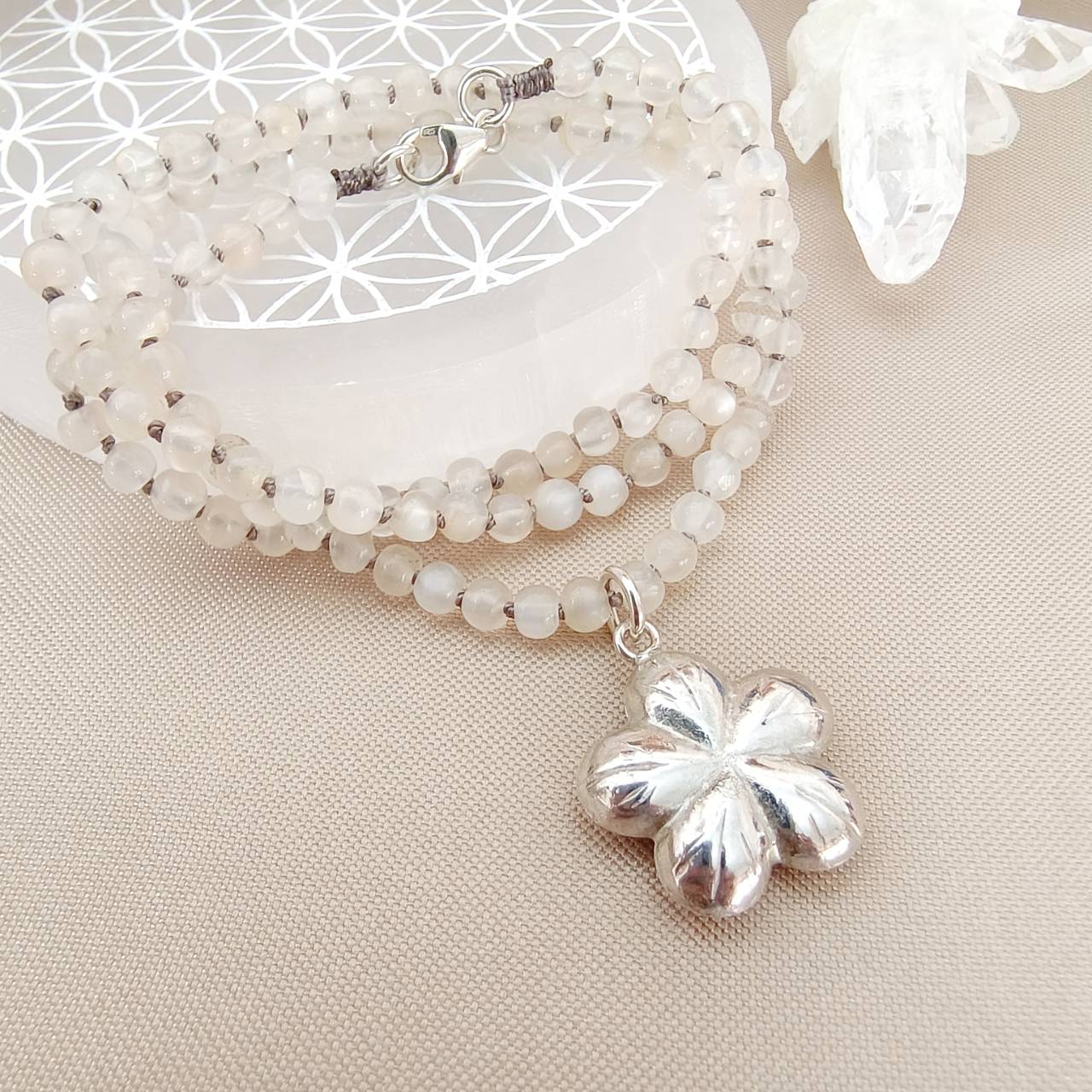 สร้อยคอเชือกถักหินมูนสโตน Moonstone