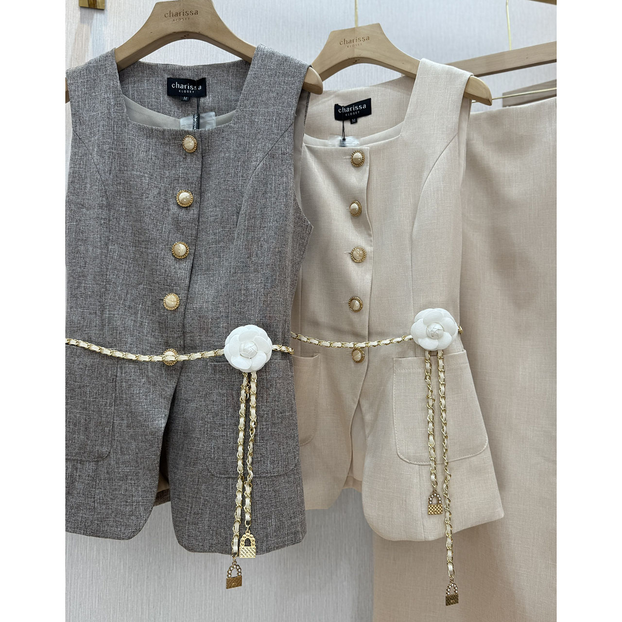 kudapy เซ็ท 4 ชิ้น เสื้อคอเหลี่ยม+ กระโปรงยาว+เข็มขัดโซ่+เข็มกลัดดอกไม้ ชุดเซ็ตกระโปรงเข้ารูป