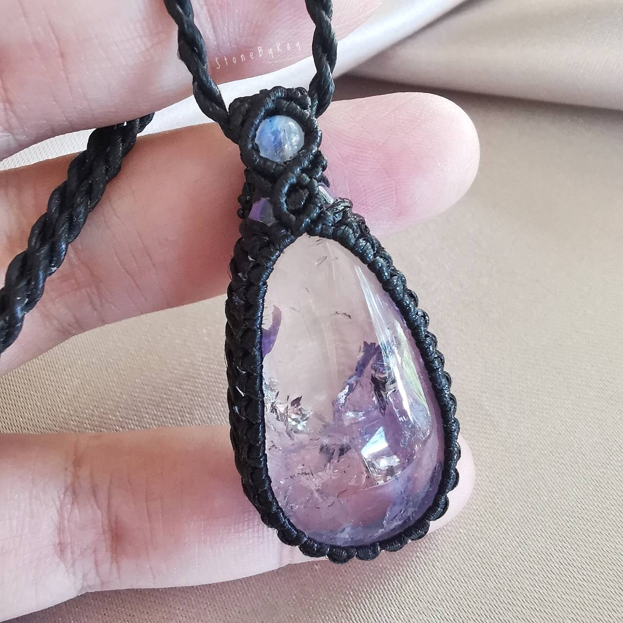 สร้อยคอเชือกถักจี้หินอเมทิสต์ Amethyst