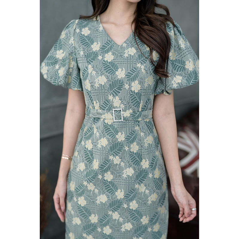 kudapy เดรสสั้นสีเขียว/สีม่วง ลูกไม้แขนสั้นบอลลูนเข็มขัดเพชร ผ้าลูกไม้ลายสวยอัดกาว เป็นแขนบอลลูนพองปลายจั้มด้านใน