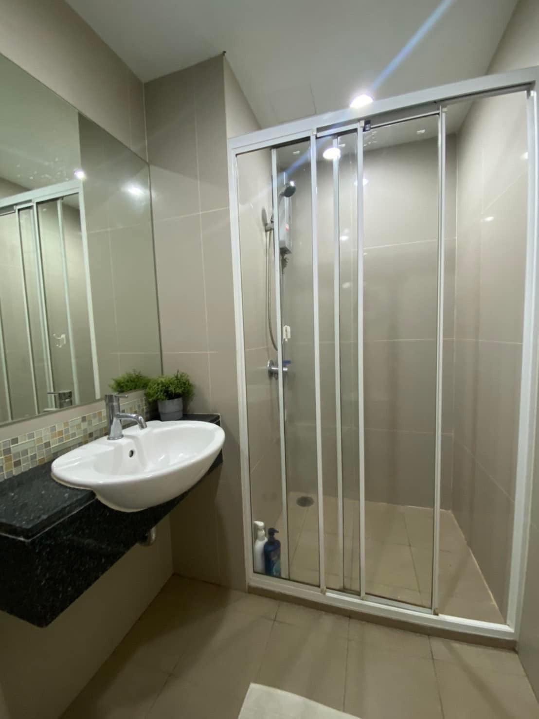 ปล่อยเช่าคอนโด The Niche Taksin (เดอะ นิช ตากสิน) - 1ห้องนอน 1ห้องน้ำ 1ห้องนั่งเล่น - ใกล้ วงเวียนใหญ่ - ขนาดห้อง 41 ตรม. ชั้น 12