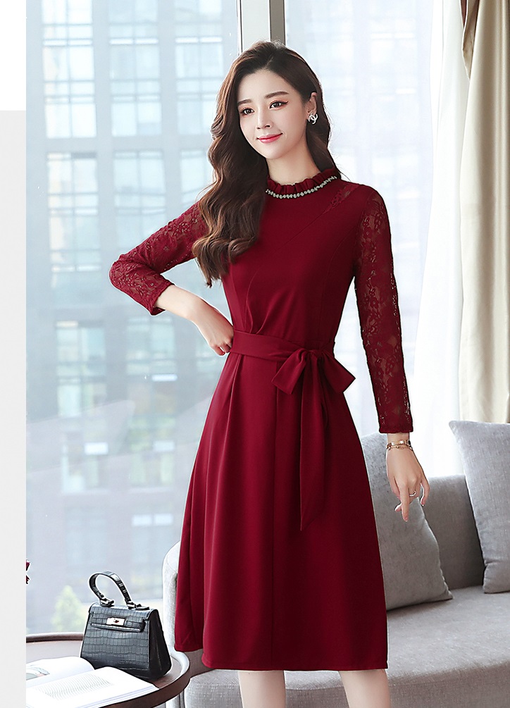 kudapy เดรสสั้นคอปีนแขนยาวสีแดงเลือดหมู/สีดำ มีโบว์ผูกที่เอวตามแบบ เดรสผ้าลูกไม้เนื้อนิ่มใสสบาย