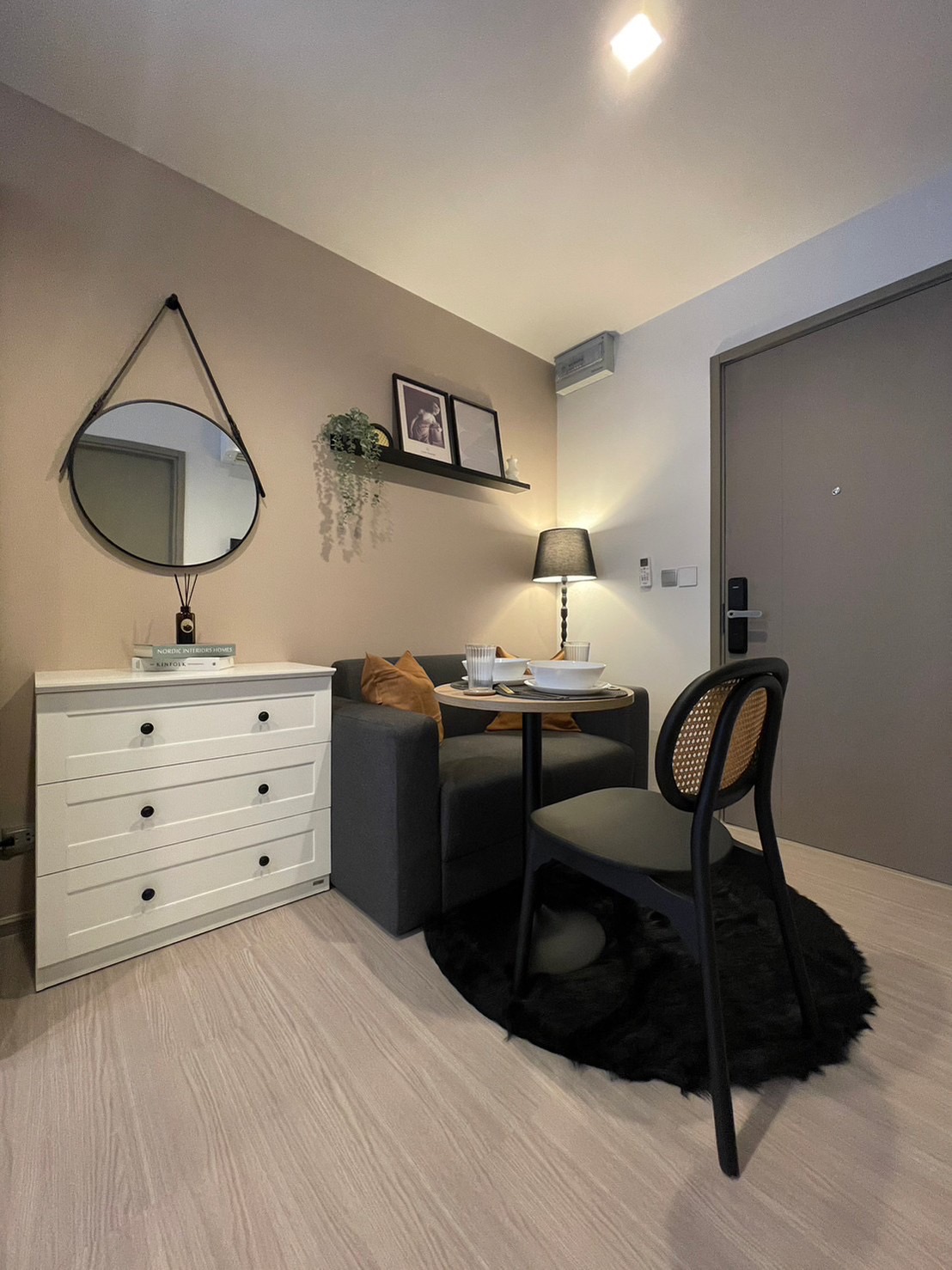 ให้เช่าคอนโด Life Asoke Hype (ไลฟ์ อโศก ไฮป์) Studio / 1ห้องน้ำ ขนาดห้อง 26 ตรม. ชั้น 26 ค่าเช่า 17,000 ต่อเดือน รถไฟฟ้า MRT พระราม9