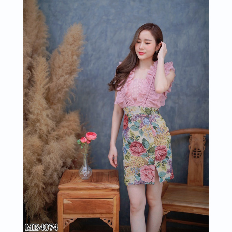 kudapy เดรสสั้นสีครีม/สีฟ้า แขนระบายลูกไม้กระโปรงผ้าทอ