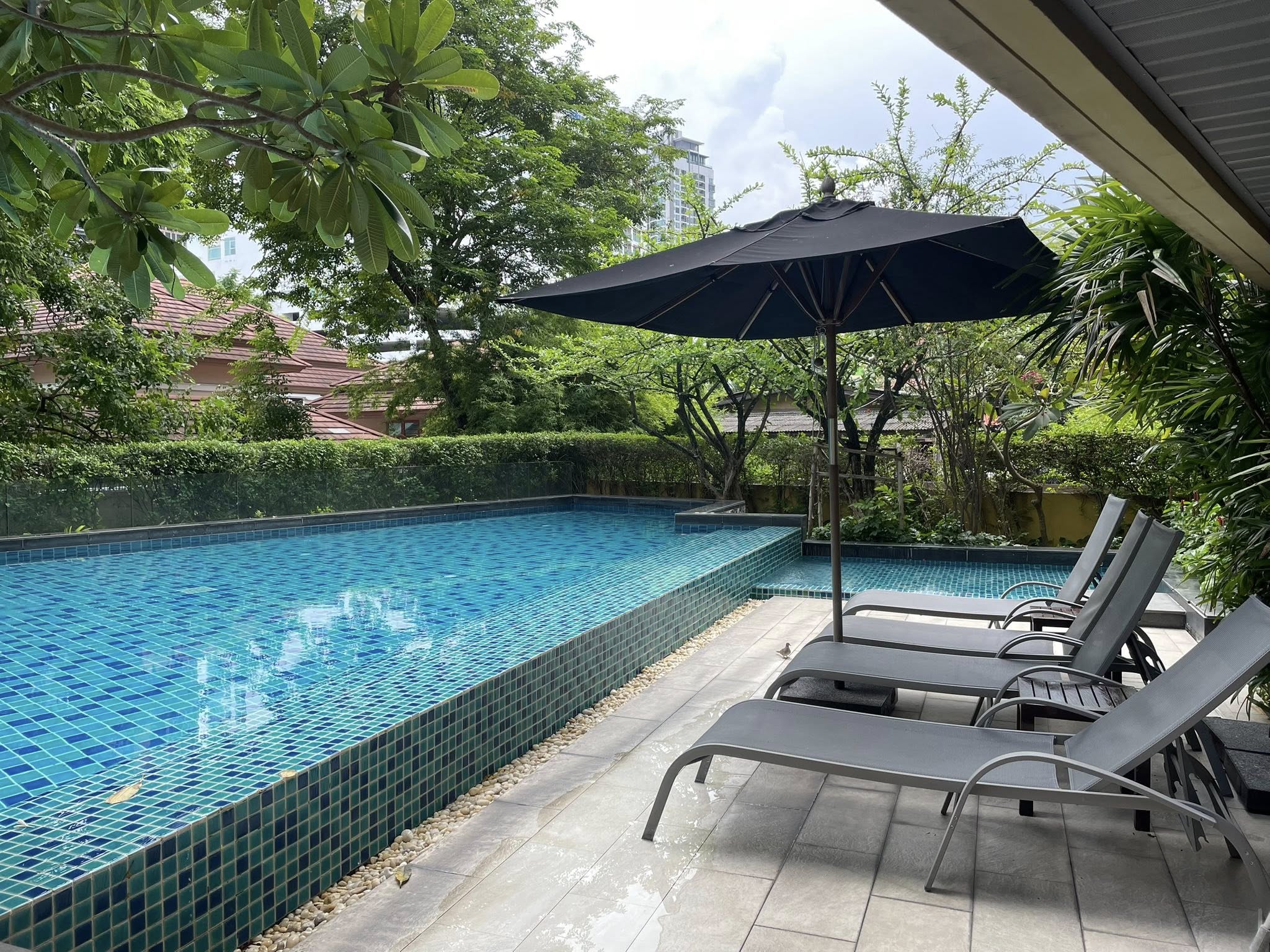 ให้เช่าคอนโด Hive Sukhumvit 65 (ไฮฟ์ สุขุมวิท 65) 1 นอน 1น้ำ ขนาด 40 ตรม. ชั้น 3 ราคา 16,000