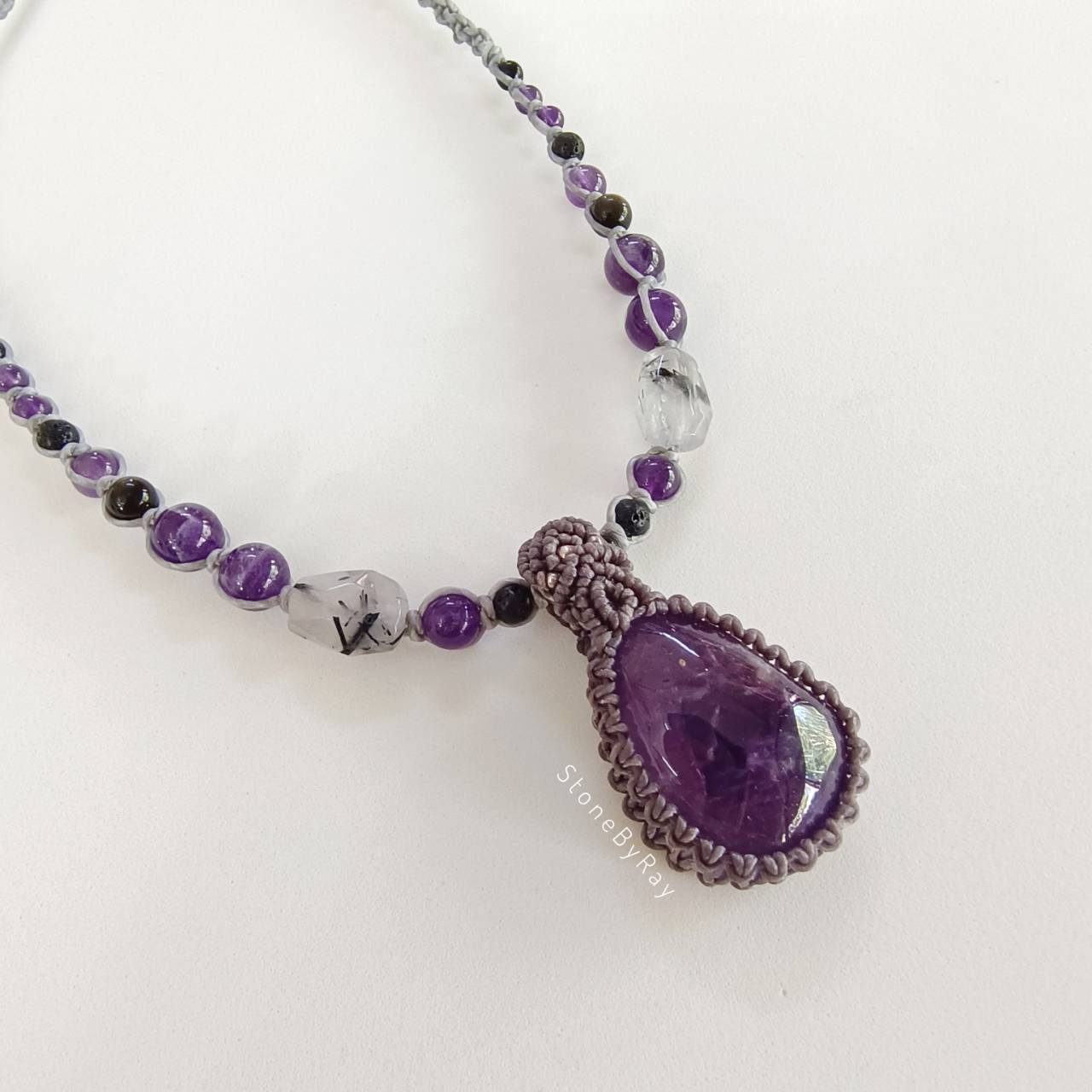 สร้อยคอเชือกถักจี้หินอเมทิสต์ Amethyst
