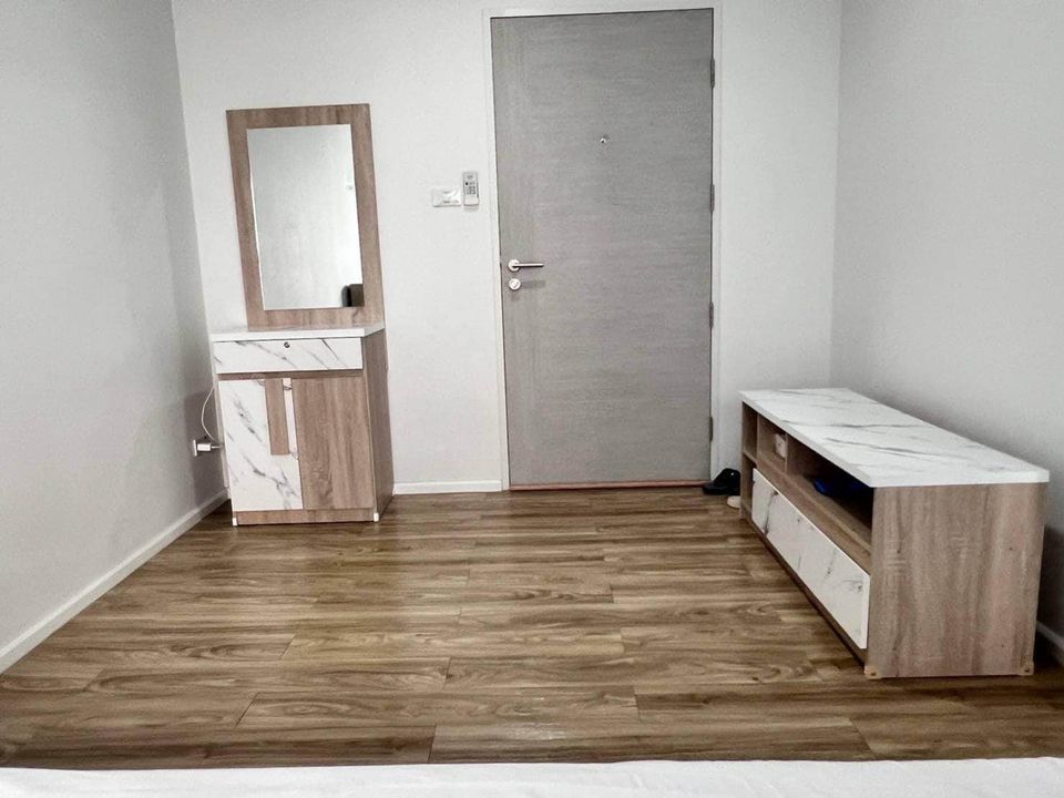 ปล่อยเช่าคอนโด ISSI Condo Suksawat (อิซซี่ คอนโด สุขสวัสดิ์) - Studio 1ห้องน้ำ 1ห้องครัว - ใกล้ บิ๊กซี ซูเปอร์เซ็นเตอร์ บางปะกอก/แม็คโคร สุขสวัสดิ์ - ขนาดห้อง 26 ตรม. ชั้น 8 วิวสระว่ายน้ำ