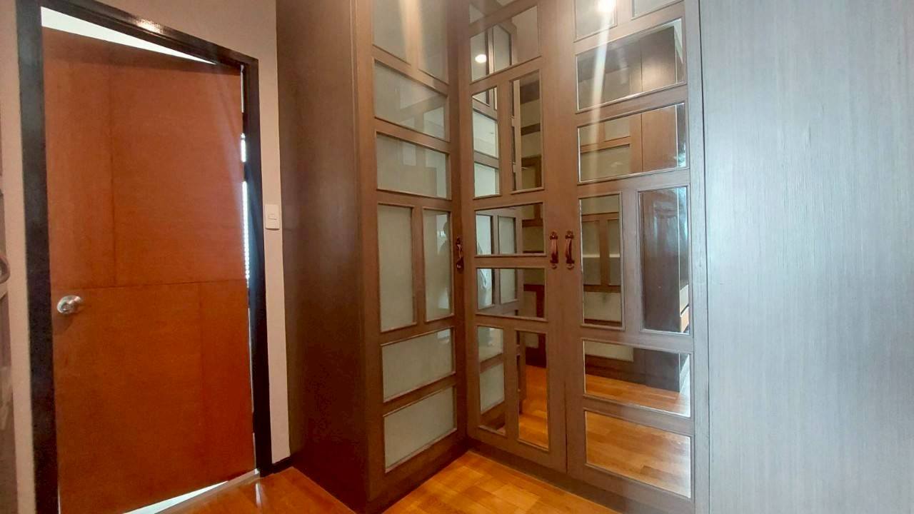 ให้เช่าคอนโด Villa Sathorn (วิลล่า สาทร) โซนพื้นที่ BTS กรุงธน ห้องแบบ 2ห้องนอน / 2ห้องน้ำ / โซนครัวปิด ขนาดห้อง 90 ตรม. ชั้น 17