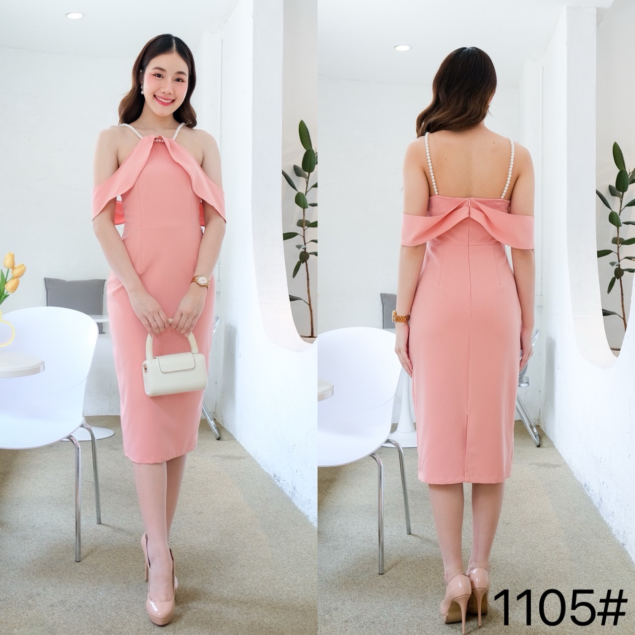 kudapy เดรสสั้น ทรงสอบ เว้าบ่า แต่งสายมุก กระโปรงสอบทรงดินสอ เก็บทรง ผ่าหลัง