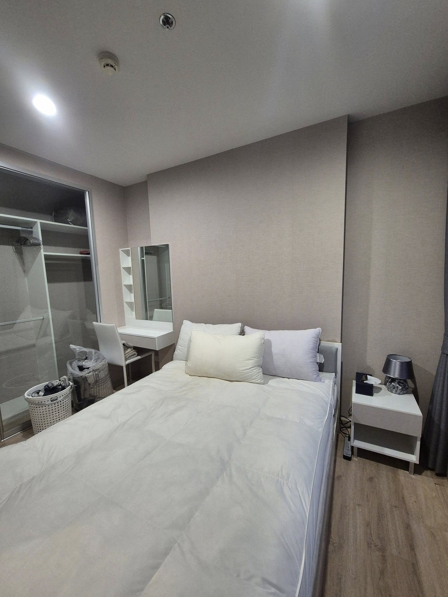 ให้เช่าห้องแบบ 1ห้องนอน 1ห้องน้ำ 1ครัวแยก โซนพื้นที่ MRT ท่าพระ คอนโด The Parkland Phetkasem-Thapra (เดอะ พาร์คแลนด์ เพชรเกษม – ท่าพระ) ขนาดห้อง 41 ตรม. ชั้น 18