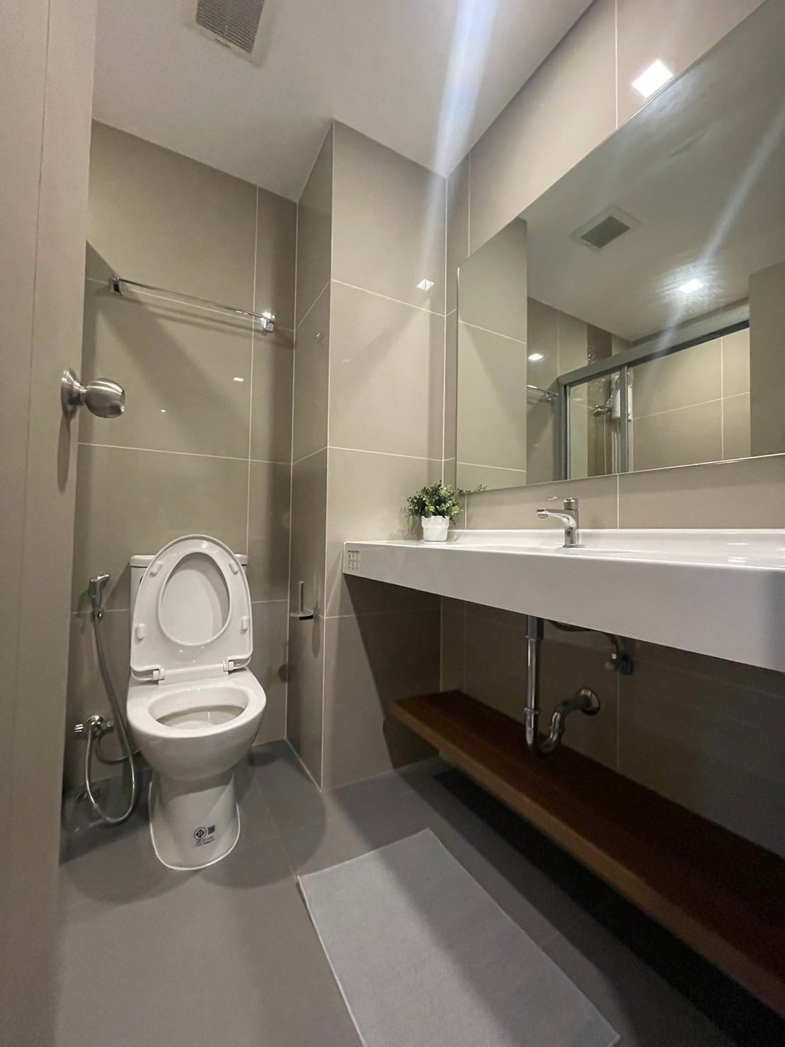 ให้เช่าห้องแบบ Studio 1ห้องน้ำ 1ครัวปิด โซนพื้นที่ MRT พระราม 9 คอนโด IDEO Rama 9-Asoke (ไอดีโอ พระราม 9-อโศก) High Rise ขนาดห้อง 27 ตรม. ชั้น 19