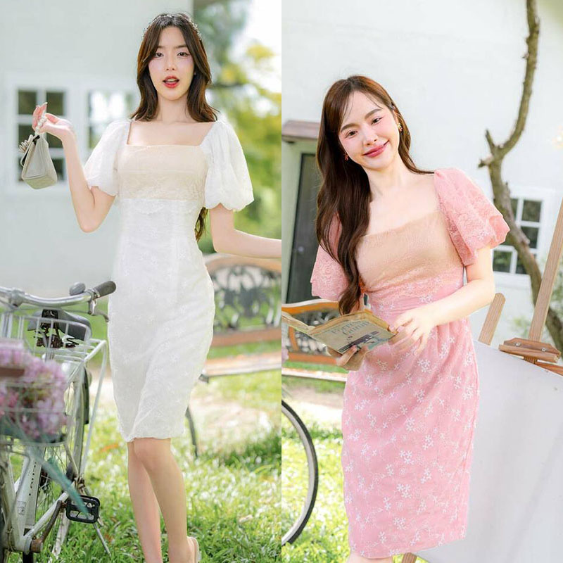 kudapy เดรสสั้นสีขาว สีชมพู ผ้าลายลูกไม้แต่งแขนตุ๊กตา ใส่เที่ยว ออกงานสวยดูดี
