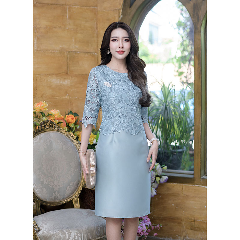 kudapy เดรสสั้นสีชมพู/สีฟ้า ผ้าไหมคลุมลุกไม้แขนศอก เนื้อผ้าทอลายแน่นๆ เป็นลูกไม้เงาปักเลื่อมเป็นเลื่อมใส่เม็ดเล็กมาก