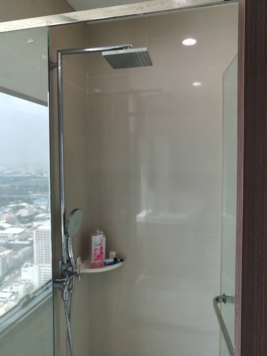 ให้เช่าคอนโดไพน์ บาย แสนสิริ ติดBTSราชเทวี