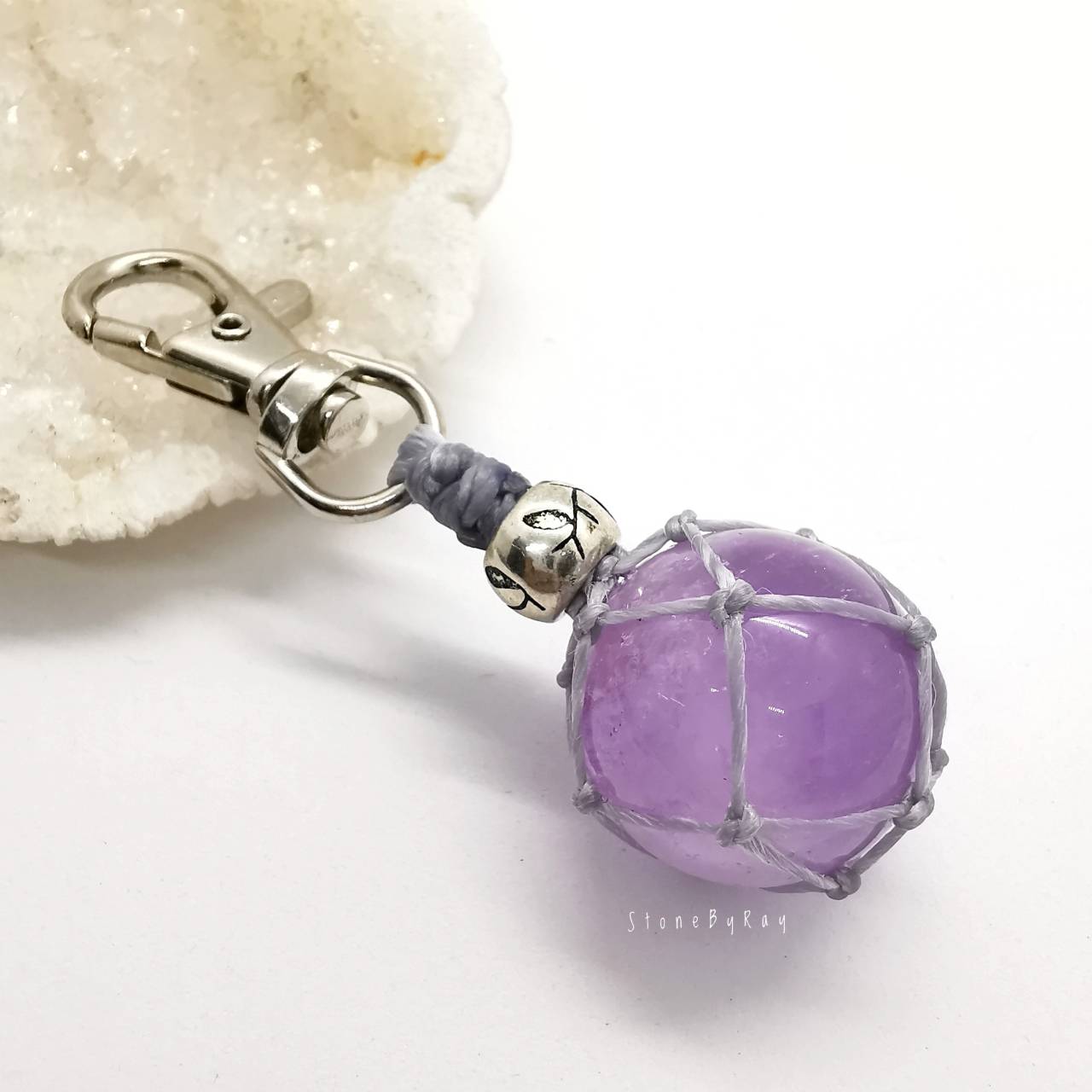 พวงกุญแจหินอเมทิสต์กลึงทรงกลม Amethyst