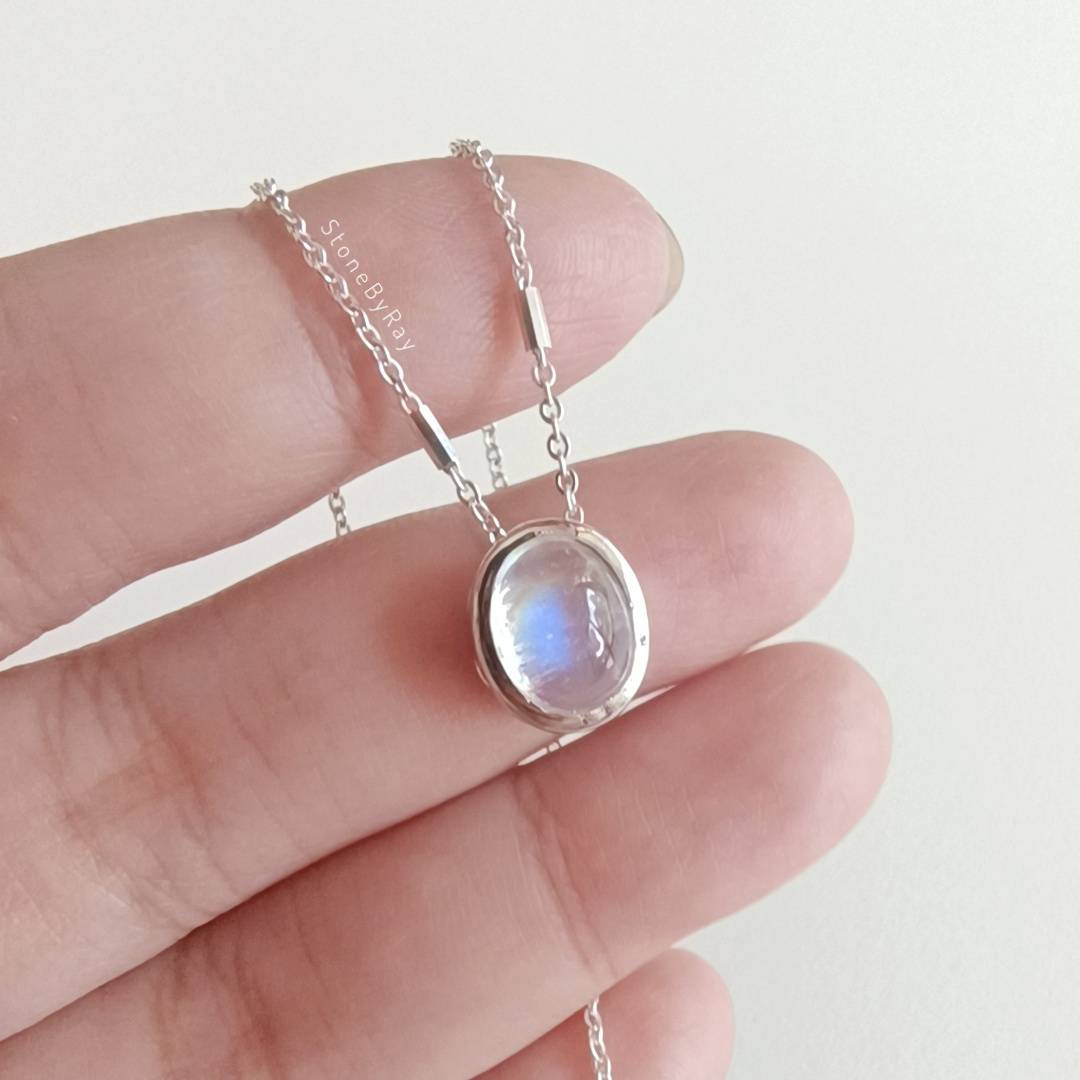 สร้อยคอเงินจี้หินมูนสโตน Moonstone