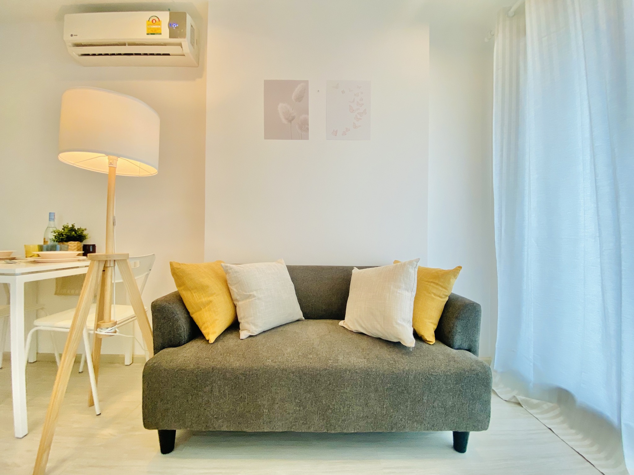 Ideo Mobi Wongsawang - Interchange ให้เช่าห้องน่าอยู่สวยเฟอร์เครื่องใช้ไฟฟ้าครบสอบถามแอด Line ID : Smile-easy