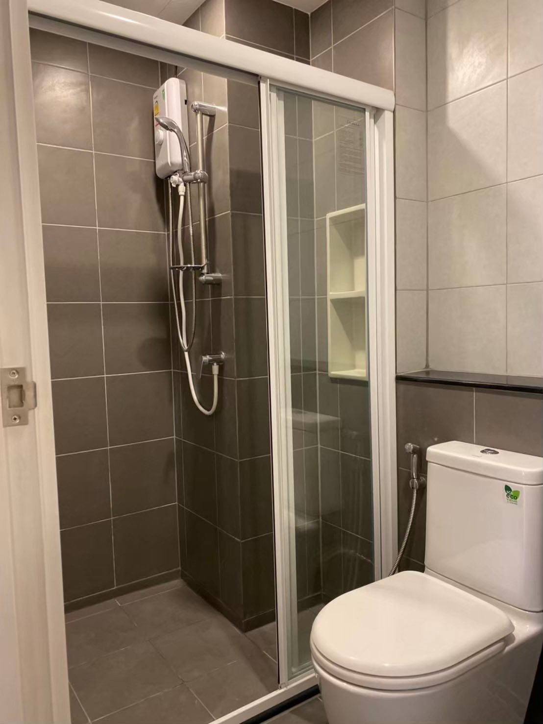 ชื่อโครงการ Elio Del Moss Phaholyothin 34 (เอลลิโอ เดล มอสส์ พหลโยธิน 34) ให้เช่า 1นอน 1ห้องอเนกประสงค์ 1น้ำ ขนาด 35 ตรม ตึก G ชั้น 3 ราคา 14,000