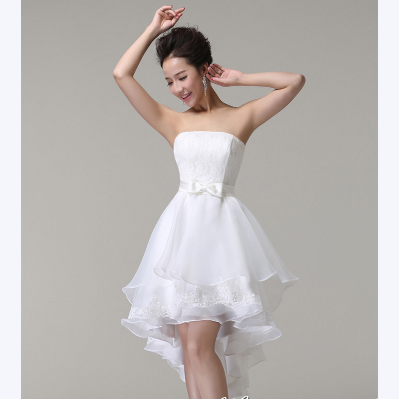 kudapy เดรสสั้นสีขาว เกาะอก หน้าสั้นหลังยาว งานสวย แต่งลูกไม้ช่วงอกและปลายกระโปรง กะโปรงผ้าแก้ว