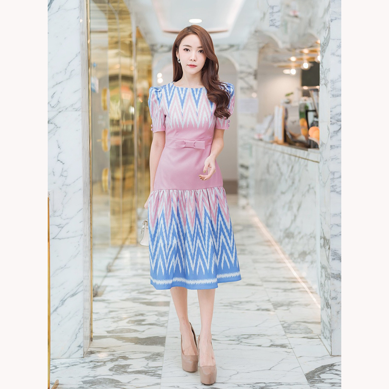 kudapy เดรสสั้นผ้าไทยคอกลมกว้างสีม่วง/สีชมพู สายรัดเอวลายไทยใส่สบายสวยดูดี