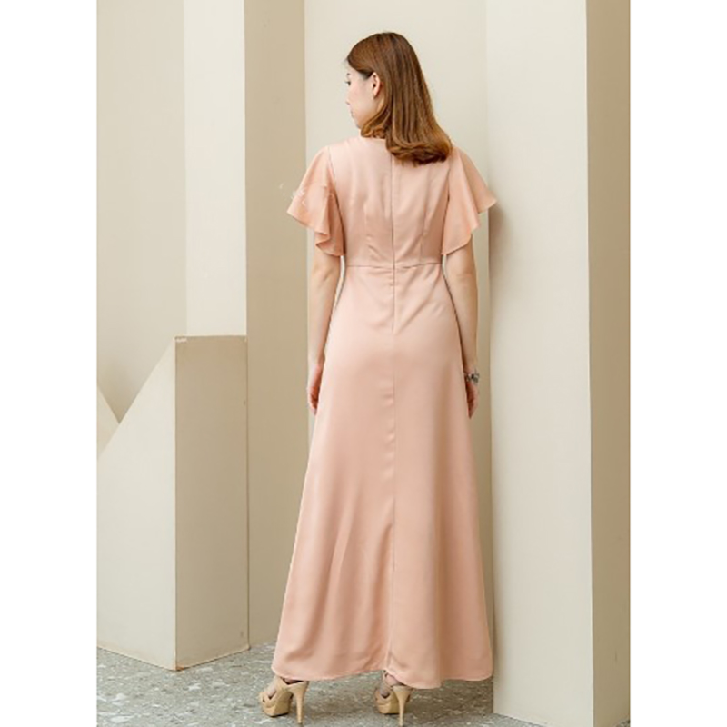 kudapy เดรสยาวสีชมพู/สีส้มทอง ราตรียาวผ้าวาเลนติโน เย็บป้ายช่วงอก จับจีบช่วงเอวเล็กน้อยเพิ่มความหวาน แขนระบาย