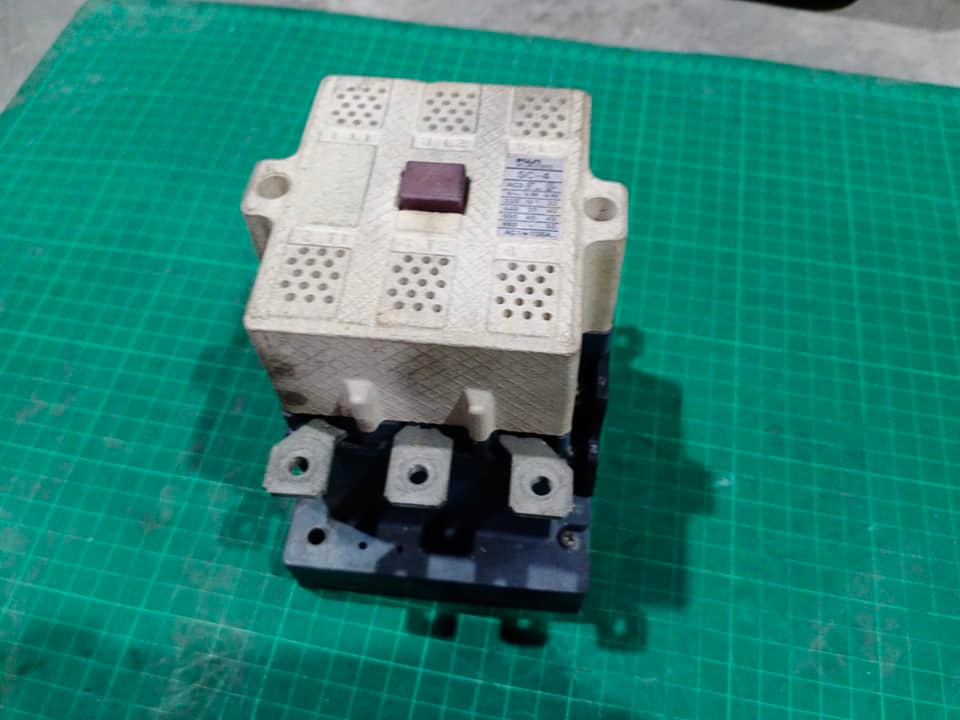 FUJI SC-4 coil 110vac 135A MAGNETIC CONTACTOR