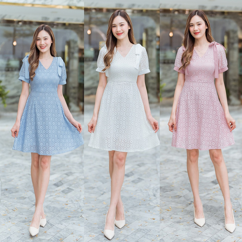 kudapy เดรสสั้นสีฟ้า/สีชมพู/สีขาว เดรสทำงานทรงบานไหล่ติดโบว์