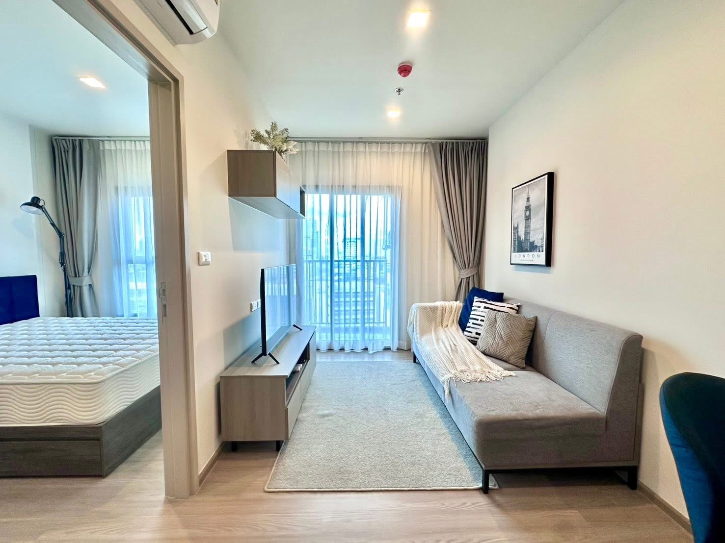 ให้เช่าคอนโด THE BASE Phetchaburi - Thonglor (เดอะ เบส เพชรบุรี - ทองหล่อ) โซน รถไฟฟ้า MRT เพชรบุรี 1ห้องนอน / 1ห้องน้ำ ขนาดห้อง 34 ตรม. ชั้น 10