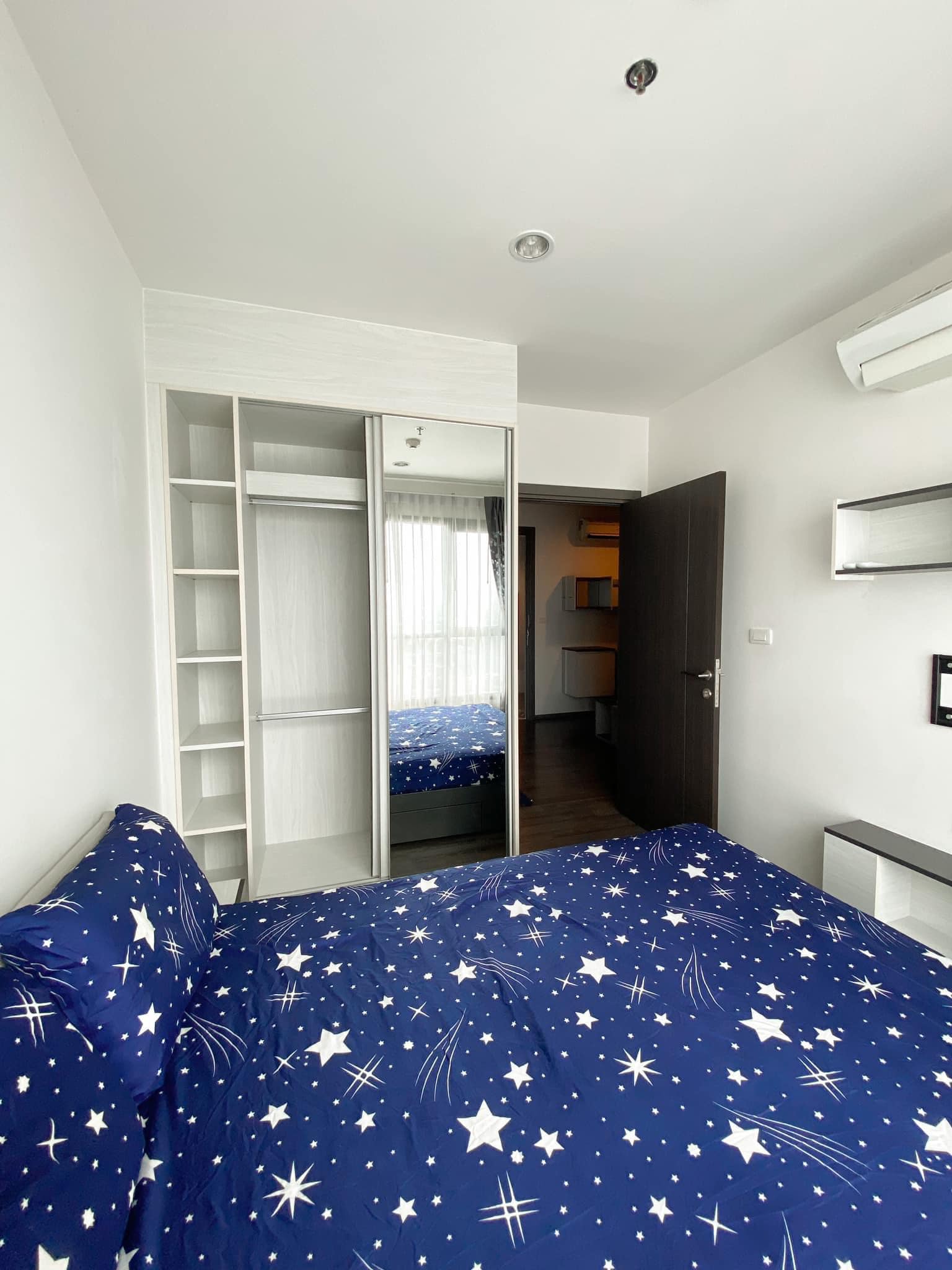 ห้องน่าอยู่ The Base Park West Sukhumvit 77 ให้เช่าเฟอร์ครบวิวสวย สอบถามแอด Line ID : Smile-easy