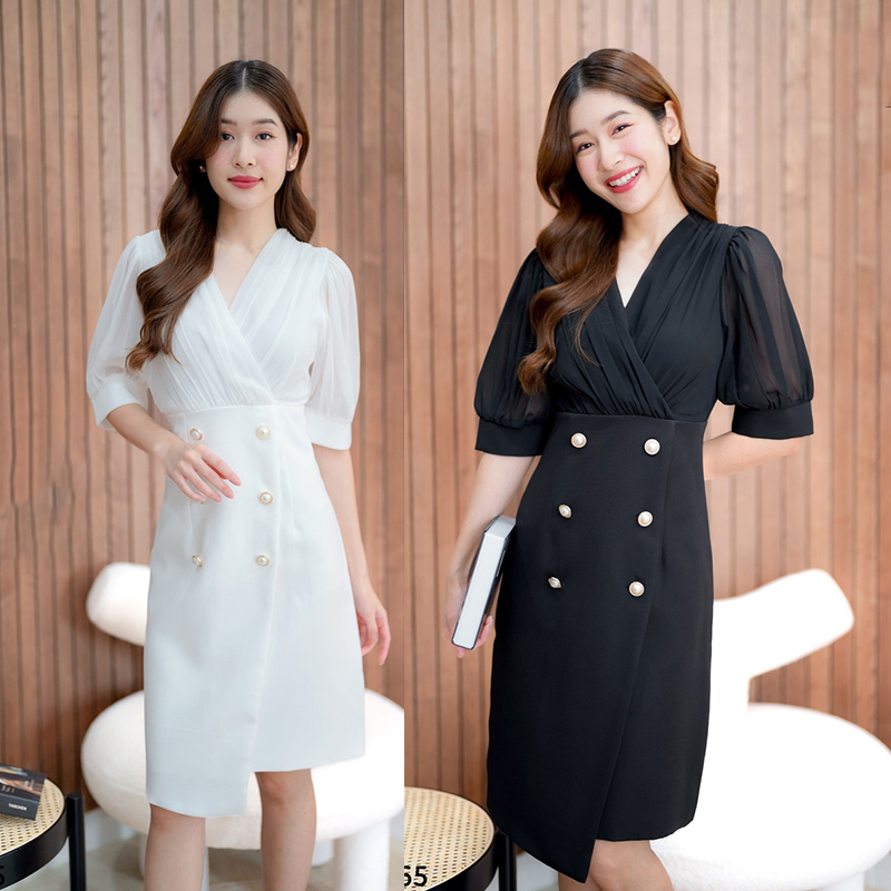 kudapy เดรสสั้นสีขาว/สีดำ จีบอกแขนจั๊มแต่งกระดุม ผ้าเบาใส่สบายสวยดูดีน่ารักมากๆ