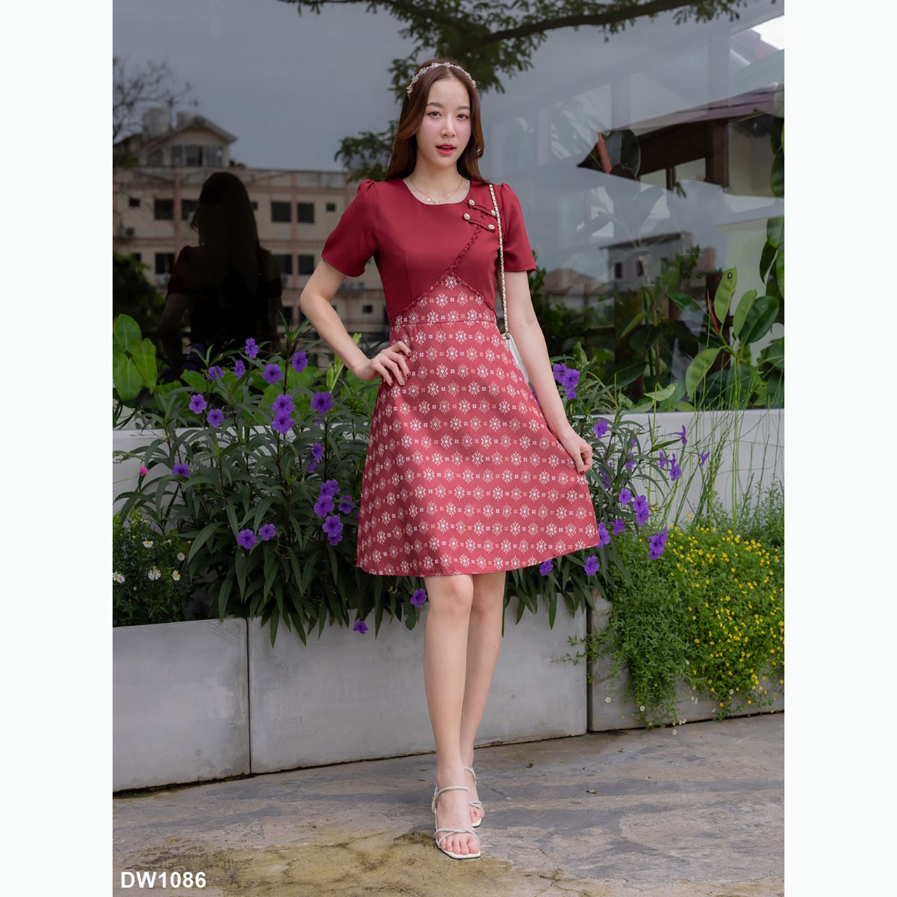 kudapy เดรสสั้นสีเขียว/สีแดง/สีชมพู/สีฟ้า/สีขาว กระโปรงลายไทย ใส่ทำงาน ใส่เที่ยวสวยดูดี