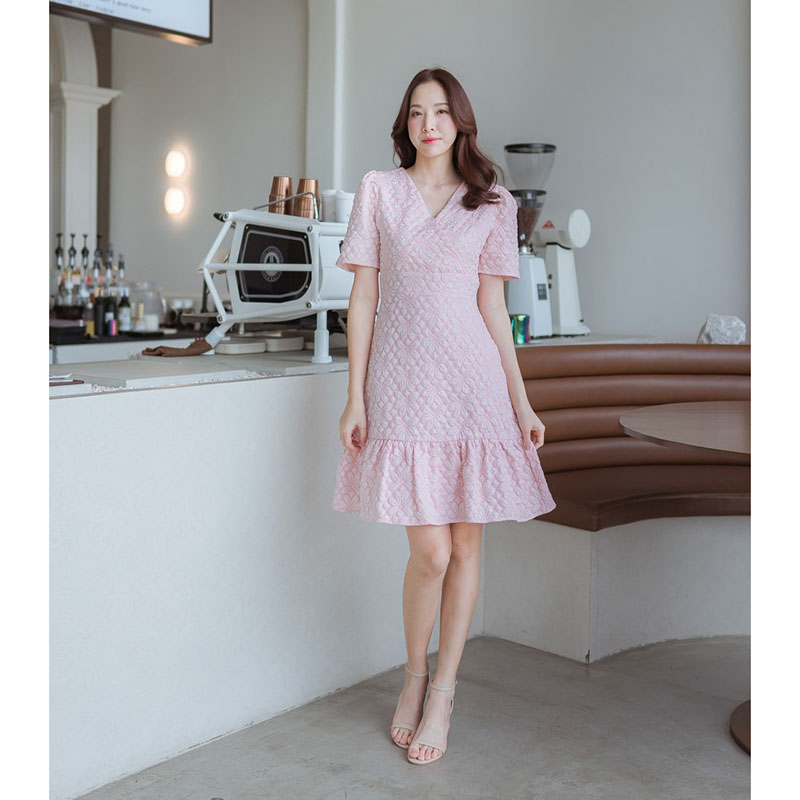 kudapy เดรสสั้นสีฟ้า/สีชมพู/สีน้ำตาล ผ้าทอคอวีลายนูนแต่งโบว์