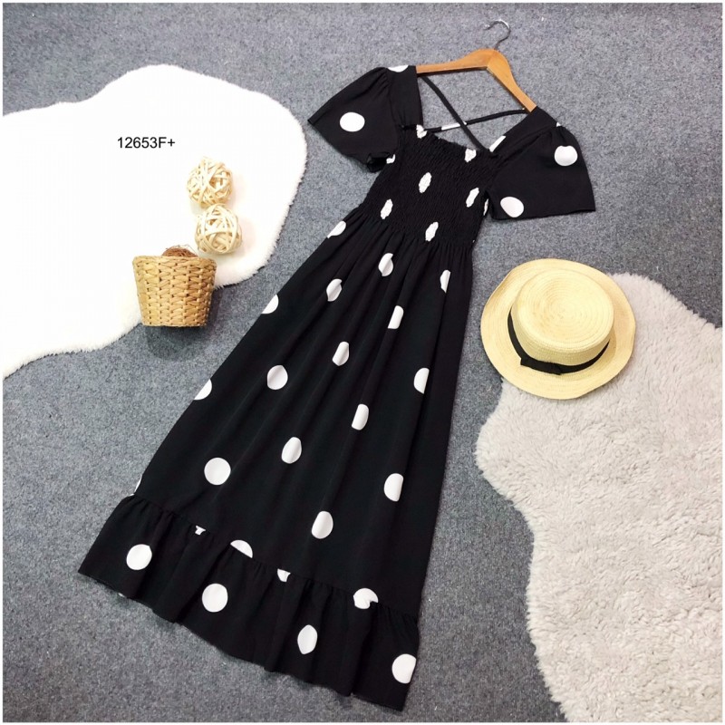 kudapy เดรสยาวสีกรมท่า ดำ ฟ้า เขียว เหลือง แดง คอเหลี่ยมแขนระบาย ผ้าไหมอิตาลี่ลายจุดใหญ่ อกแต่งสม็อค ชายเดรสแต่งระบาย