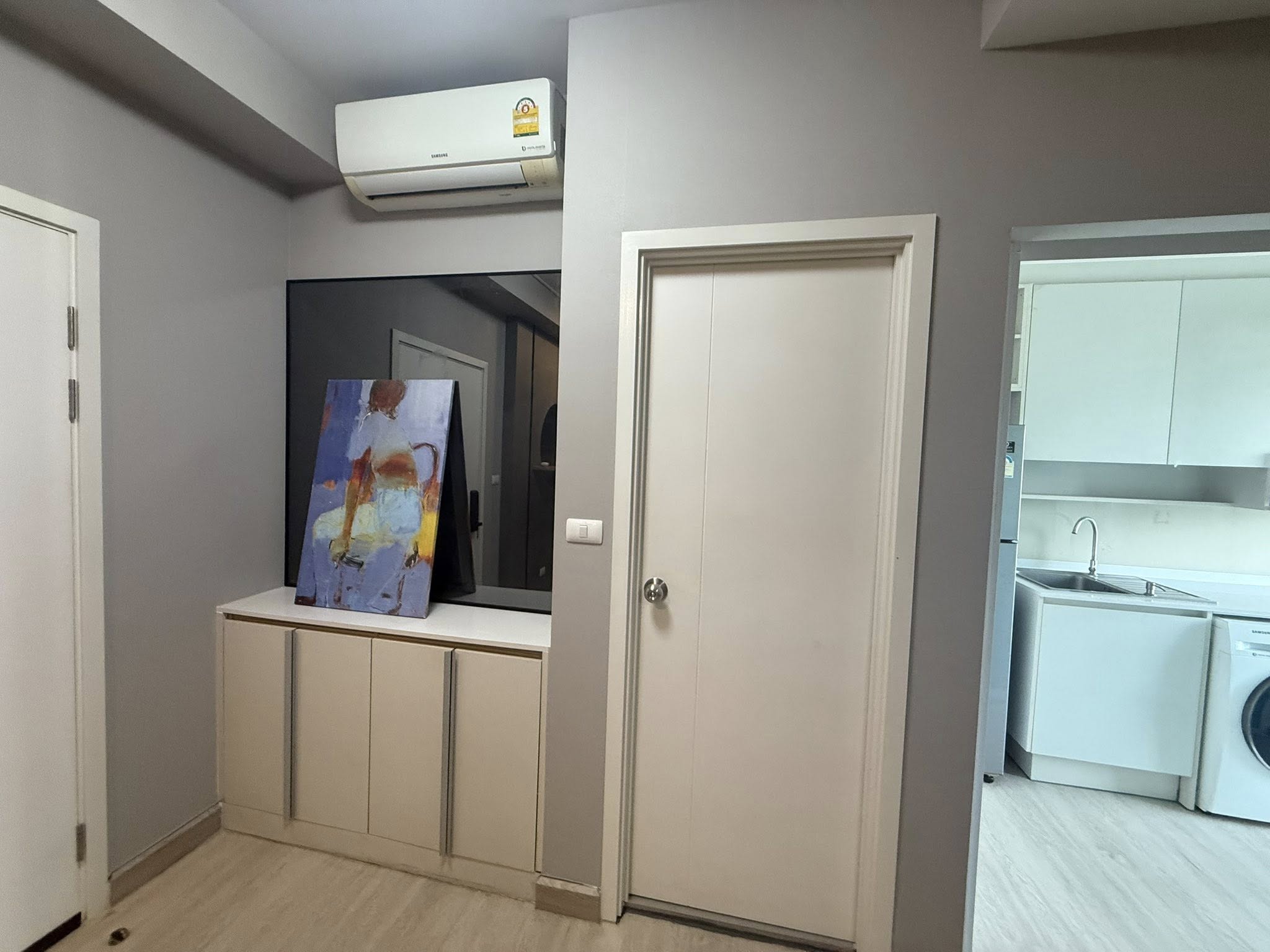 โซนพื้นที่ MRT ห้วยขวาง จอดรถได้ 2 คัน ให้เช่าห้องแบบ 2ห้องนอน 1ห้องน้ำ 1ครัวปิด คอนโด Chapter One ECO Ratchada-Huaikwang (แชปเตอร์วัน อีโค รัชดา-ห้วยขวาง) High Rise ขนาดห้อง 44 ตรม. ชั้น 6