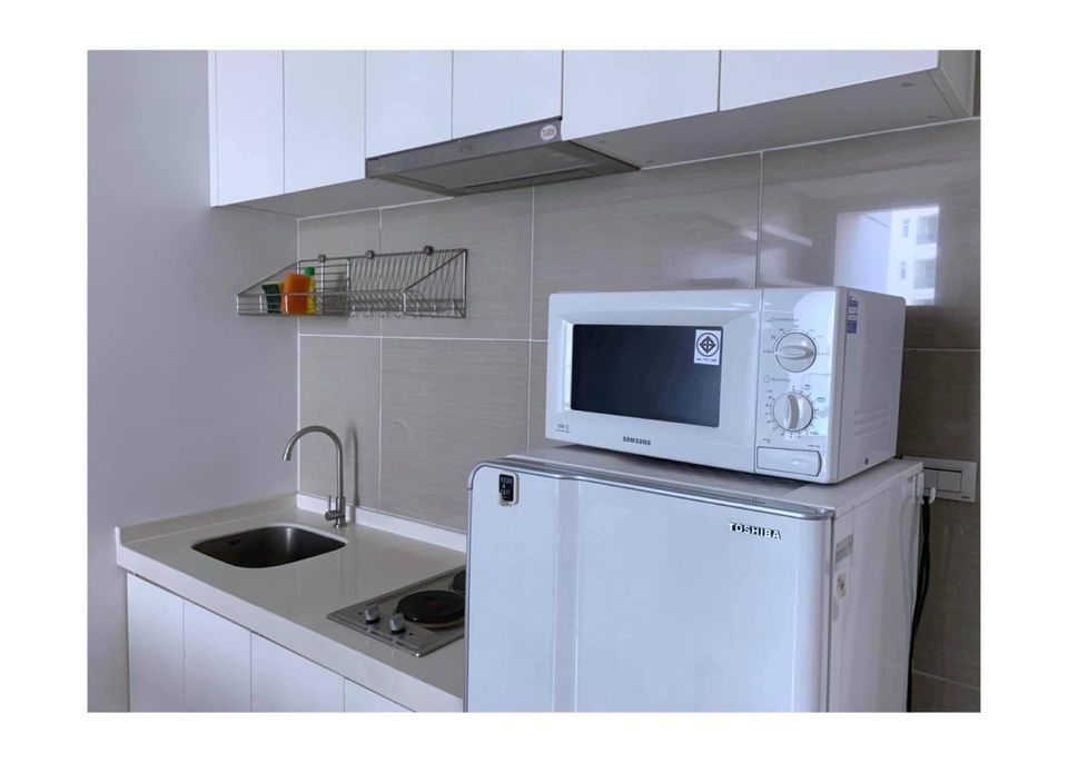 สนใจชมห้องติดต่อได้เลย Line ID: Smile-easy ปล่อยเช่าคอนโด TC Green Rama 9 (ทีซี กรีน พระราม 9) - 1ห้องนอน 1ห้องน้ำ 1ห้องนั่งเล่น - ใกล้ MRT พระราม 9 - ขนาดห้อง 40 ตรม. ชั้น 5 ตึก B