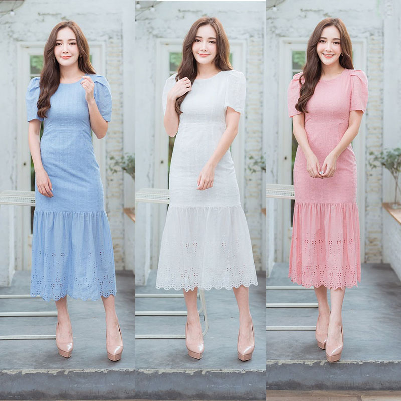 kudapy เดรสยาวคอกว้างสีชมพู แขนพองจั้มจับจีบ ผ้าฉลุเกาหลีสวยน่ารักดูดีมากๆ