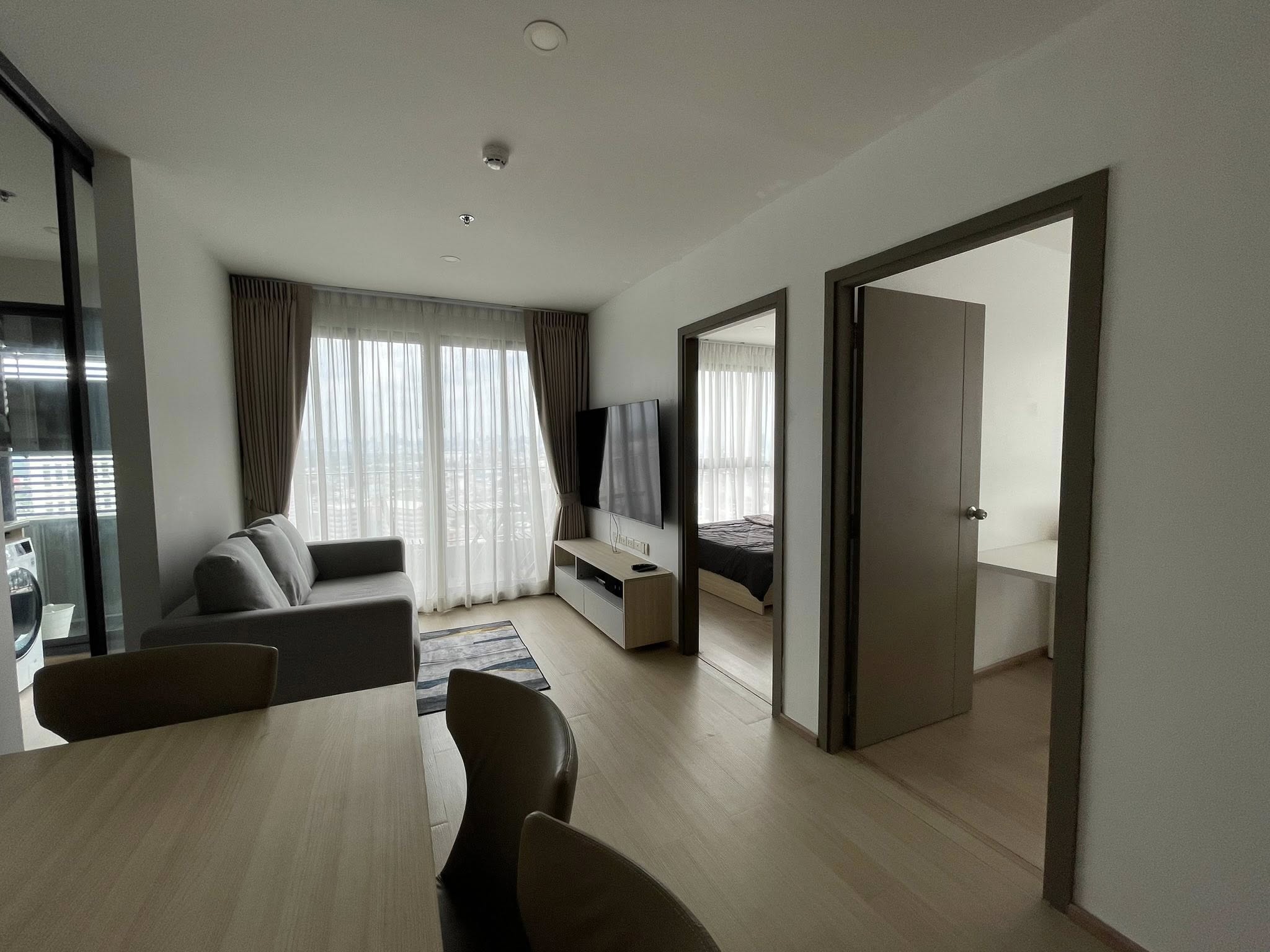 ให้เช่าคอนโด IDEO O2 (ไอดีโอ โอทู) โซน รถไฟฟ้า BTS บางนา 2ห้องนอน / 1ห้องน้ำ ขนาดห้อง 47 ตรม. ชั้น 27