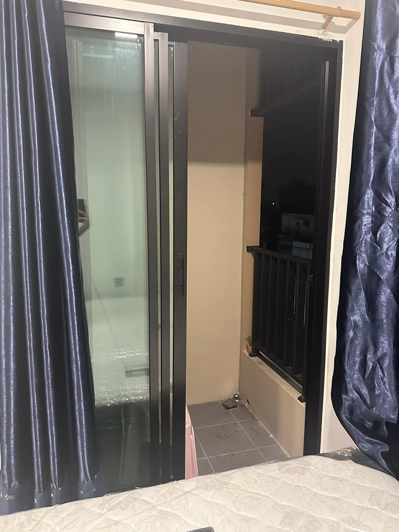 ปล่อยเช่า Atmoz Portrait Srisaman (แอทโมซ พอร์เทรต ศรีสมาน) - โซนพื้นที่ ถนนศรีสมาน Studio 1ห้องน้ำ - ขนาดห้อง 23 ตรม. ชั้น 5 ตึก B - ให้เช่า 8,000 ต่อเดือน