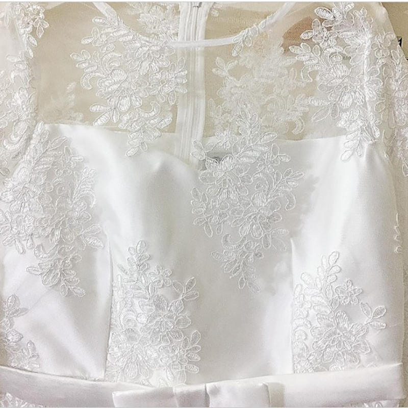 kudapy เซทแยก 2ชิ้น เสื้อลูกไม้+กระโปรง สีขาว/สีชมพู เสื้อลูกไม้แขนสามส่วนแขนมีซับผ้ามุ้ง คอกลมแขนและไหล่ซีทรู เอวเสื้อเย็บคาดเข็มขัดโบว์