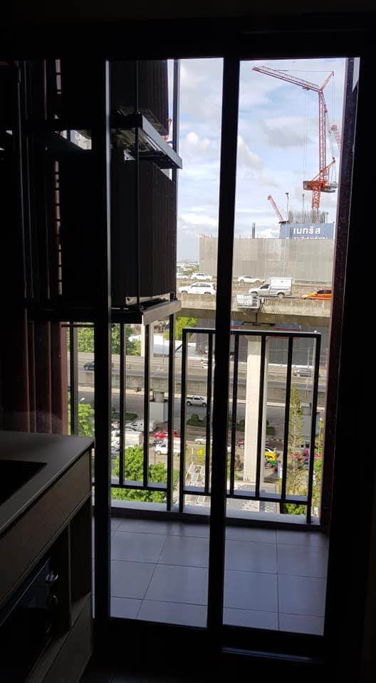 High Rise โซนพื้นที่ ARL รามคำแหง ให้เช่าห้องแบบ 1ห้องนอน 1ห้องน้ำ 1ครัวปิด คอนโด The Base Garden Rama 9 (เดอะ เบส การ์เด้น พระราม 9) ขนาดห้อง 31.25 ตรม. ชั้น 8