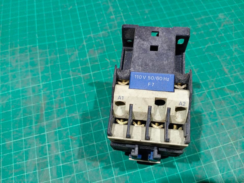 TELEMACANIQ LC1-D0910 coil 110vac ทนกระแสได้สูงสุด 25A MAGNETIC CONTACTOR