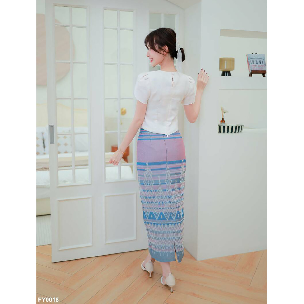 kudapy ชุดเซ็ทเสื้อผ้าไหมแต่งจีบตรวหัวไหล่ดูดี ผ้าถุงลายไทยสวยดูดีน่ารัก