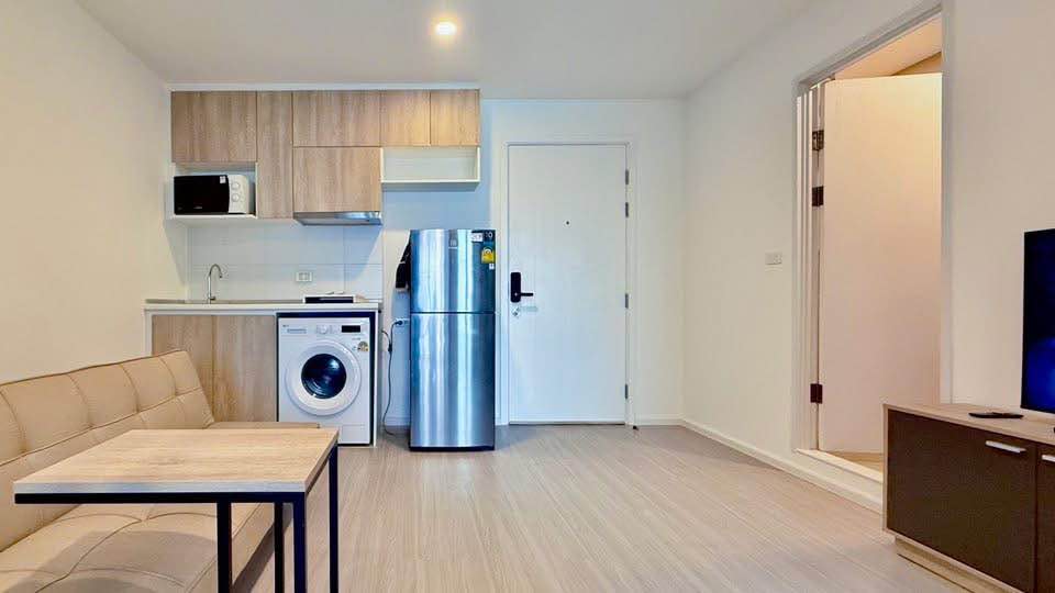 ปล่อยเช่าคอนโด Denim Jatujak (เดนิม จตุจักร) โซน BTS หมอชิต MRT จตุจักร ห้องแบบ 1ห้องนอน / 1ห้องอเนกประสงค์ / 1ห้องน้ำ / โซนครัวปิด ขนาดห้อง 34.5 ตรม. ชั้น 12A