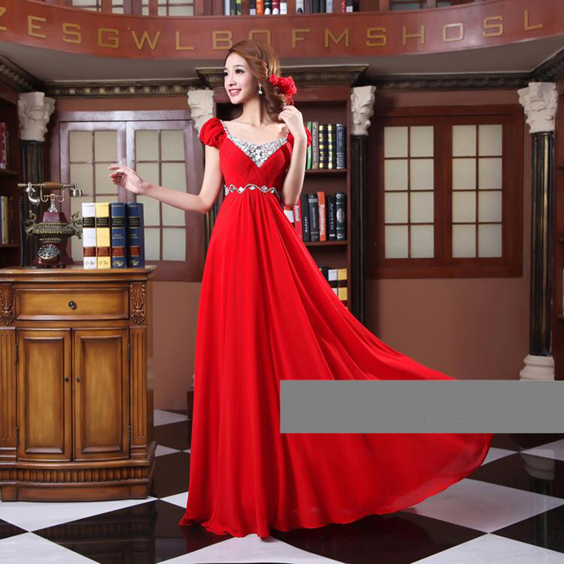 kudapyเดรสยาวสีแดง/ขาวชมพู มีแขน แบบเปรี้ยวอมหวาน ปักเลื่อมช่วงคอ หลังผ่าตัววี