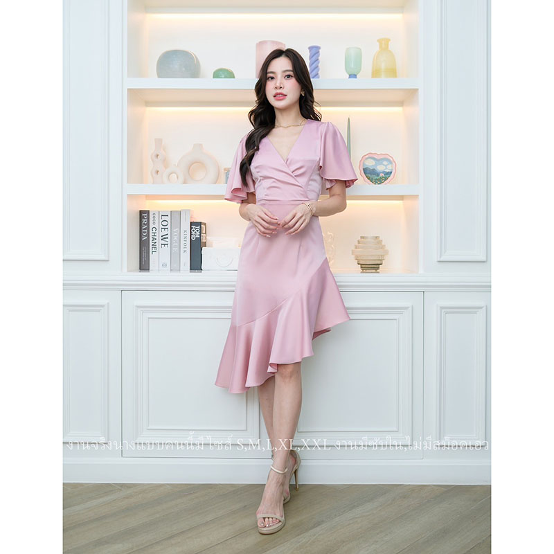 kudapy เดรสสั้นสีแดง/สีน้ำเงินกรมท่า/สีสีชมพู ออกงาน คอวีแขนระบาย ชายกระโปรงระบายสวยเก๋ แนวเรียบร้อยสวยหรูดูแพง เหมาะสำหรับใส่เป็นชุดราตรี