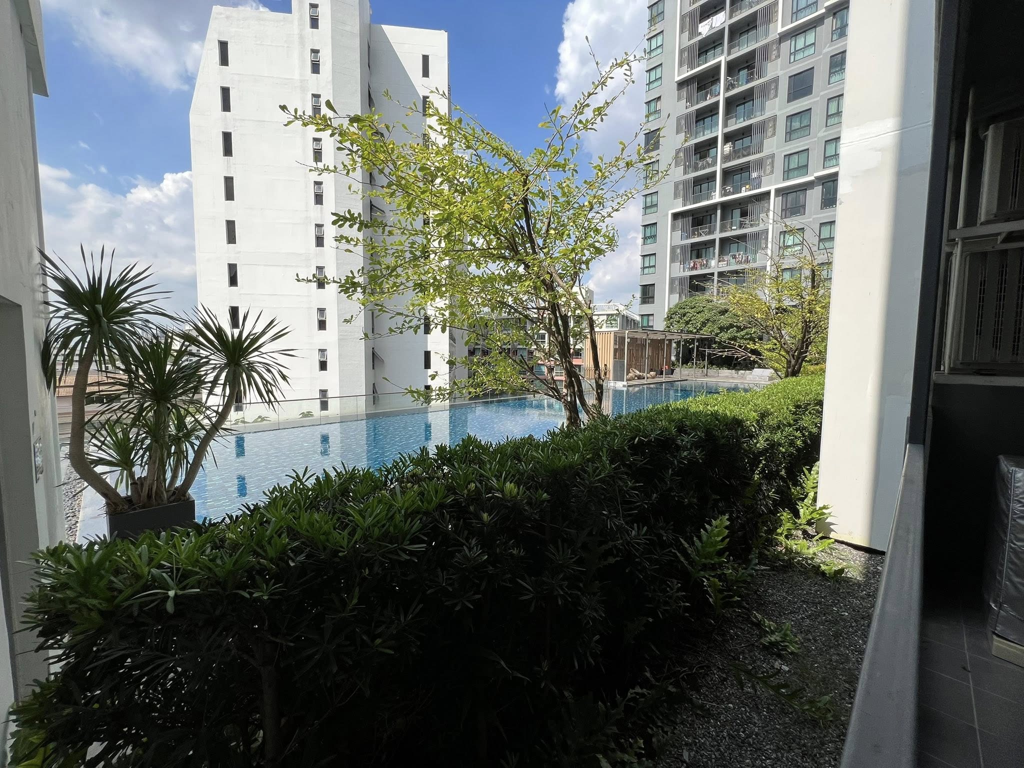 คอนโด Quinn Condo รัชดา 17 (ควิน คอนโด 17) High Rise โซนพื้นที่ MRT สุทธิสาร ให้เช่าห้องแบบ 1ห้องนอน 1ห้องน้ำ ขนาดห้อง 47 ตรม. ชั้น 5 ตึก A