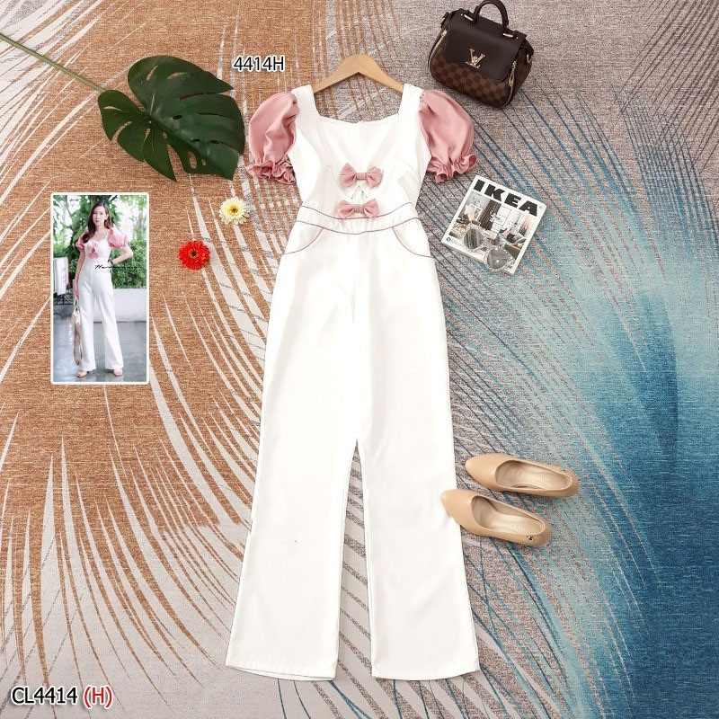 kudapy จั้มสูทขายาวผ้าซาร่าสีขาว ตัดต่อทูโทน กรี๊สสสสมาเลยค่ะชุดนี้ ขายดีตามหากันเยอะสุด