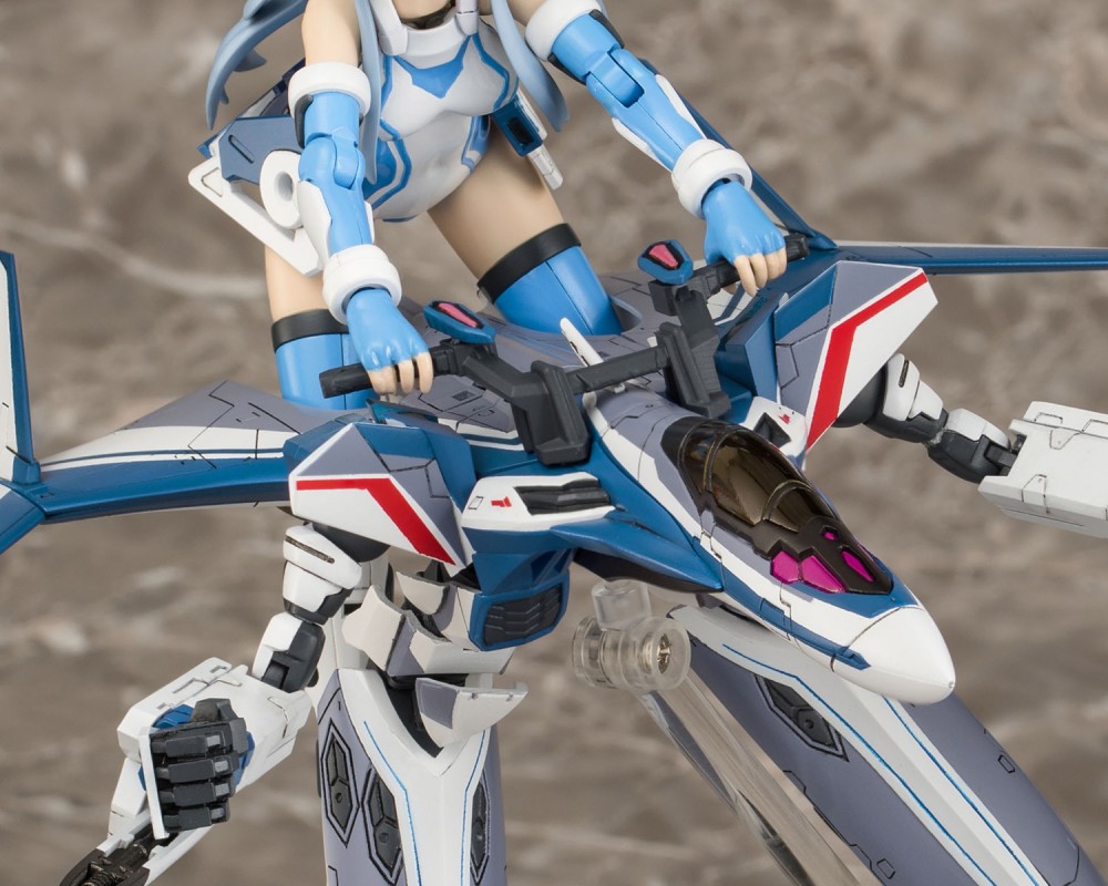 V.F.G. Macross Delta VF-31J Siegfried (Plastic model) 6800 yen (fs)
