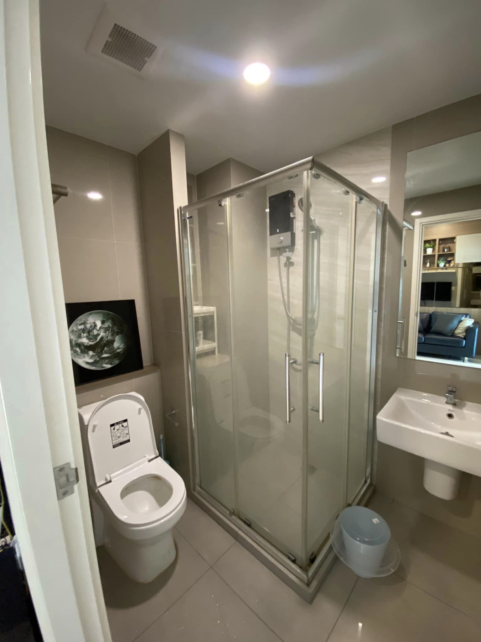 สนใจชมห้องติดต่อได้เลย Line ID: Smile-easy ปล่อยเช่าคอนโด The Tree Sukhumvit 71-Ekamai (เดอะทรี สุขุมวิท 71 – เอกมัย) - 1ห้องนอน 1ห้องน้ำ 1ห้องนั่งเล่น - ใกล้ ARL รามคำแหง BTS เอกมัย - ขนาดห้อง 28 ตรม. ชั้น 20